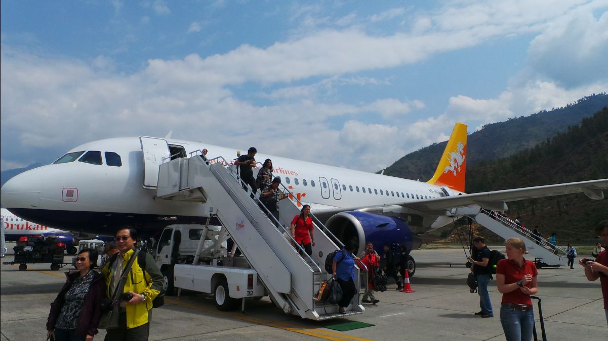 Paro Airport01